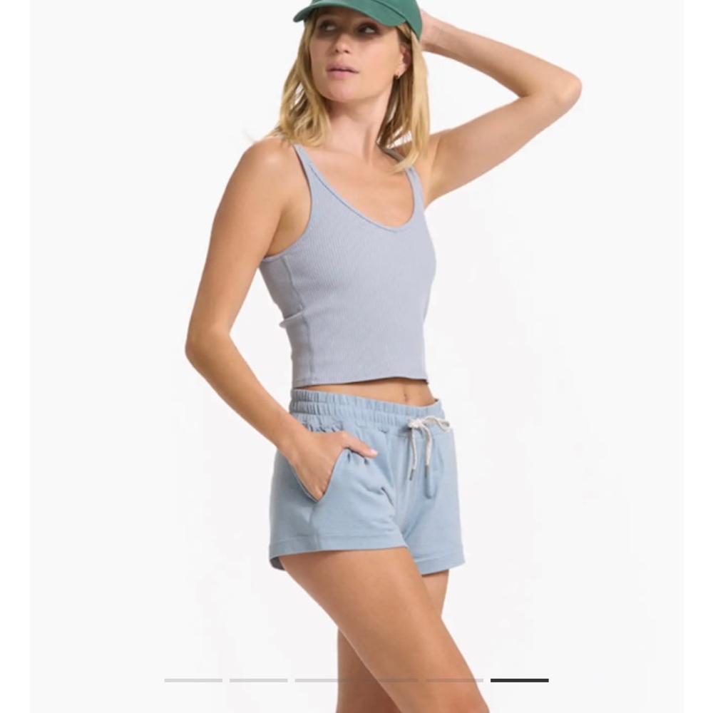 NWT Vuori Ribbed Crop Top